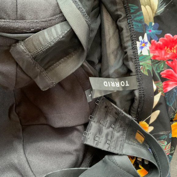 Torrid wings & floral peplum vixen collection swimsuit \ plus size 2x - Picture 6 of 10